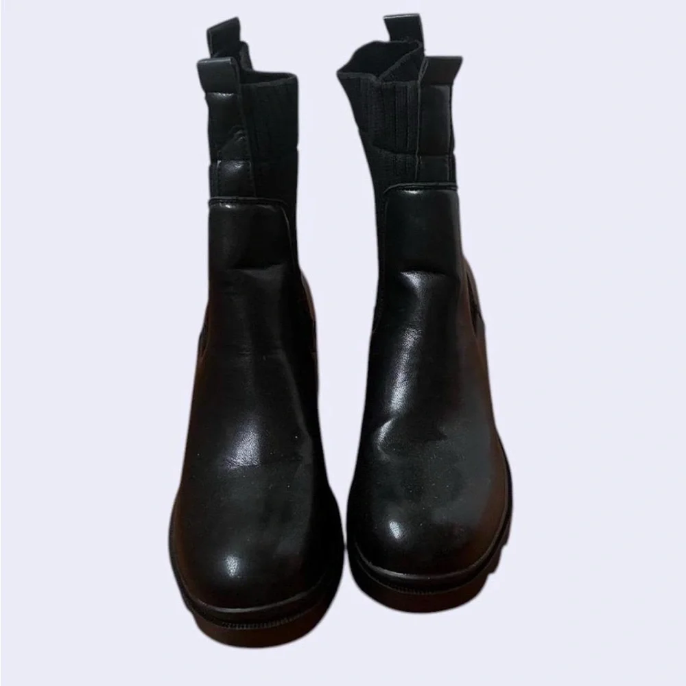 Black Leather Vintage Boots - Picture 3 of 6
